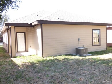 808 Pearl Dr, Donna, TX 78537 - photo 7