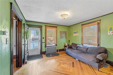 25 Jillson Ave, Woonsocket, RI 02895 - photo 5