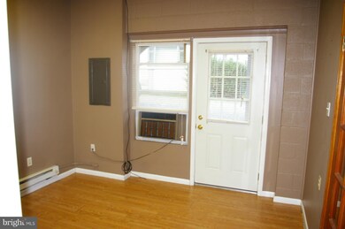 270 N Washington St unit F/G, Berkeley Springs, WV 25411 - photo 7