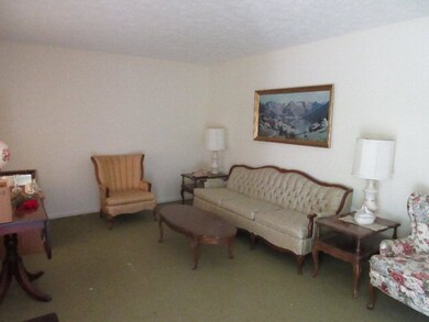 425 Beman Ave, Laurinburg, NC 28352 - photo 2