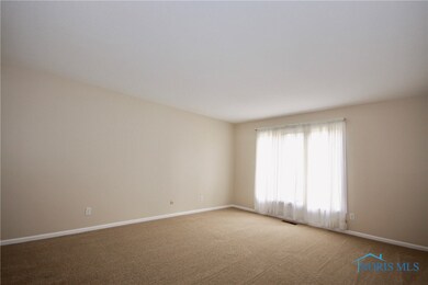Master BR, has walk-in closet