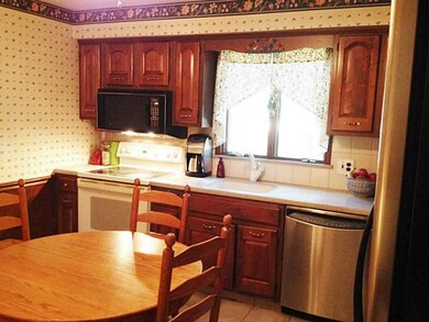 16 Sundale Rd, Cranston, RI 02921 - photo 6