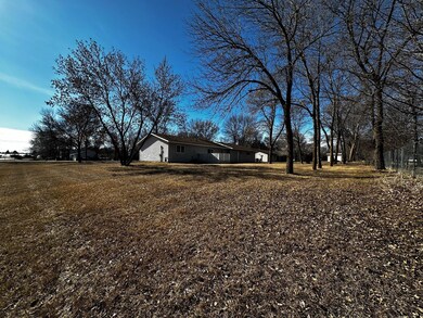 1701 Galen St SW, Alexandria, MN 56308 - photo 3