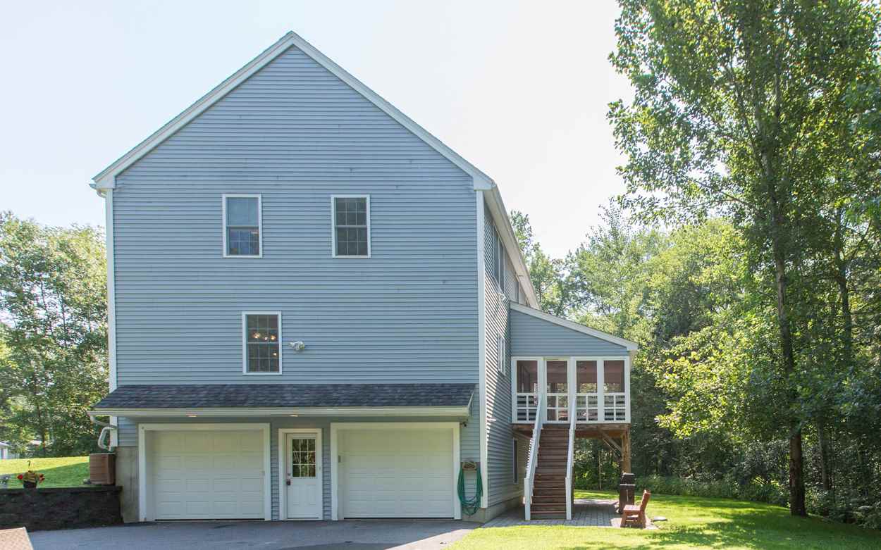 9 Washington St, Pelham, NH 03076 - photo 3