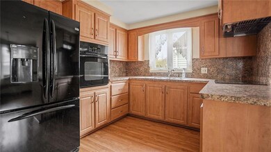 162 Wayland Ave, Cranston, RI 02920 - photo 5