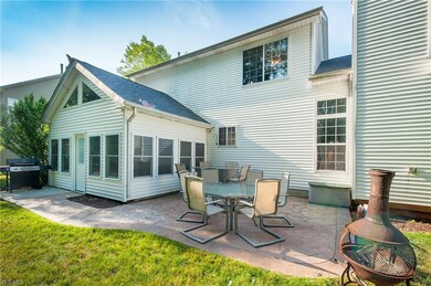 26984 Valeside Ln, Olmsted Falls, OH 44138 - photo 5