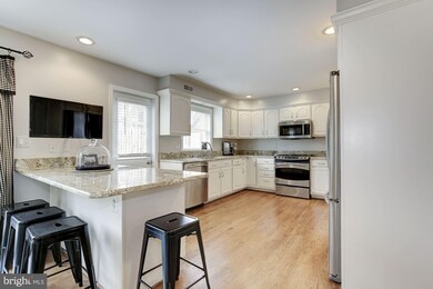 4510 Chestnut St, Bethesda, MD 20814 - photo 5