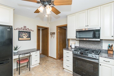 Lots of Cabinet and Counter Space