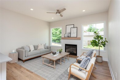 9123 S 91st Ct, West Des Moines, IA 50266 - photo 7