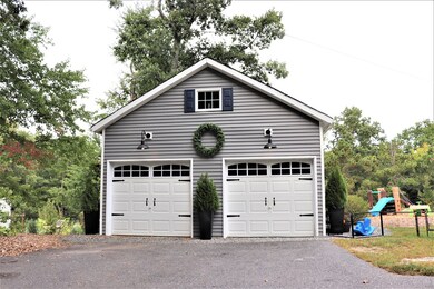 32 Lincoln St, Northborough, MA 01532 - photo 3
