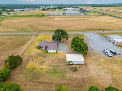 109 E Airport Rd, Bonham, TX 75418 - photo 4