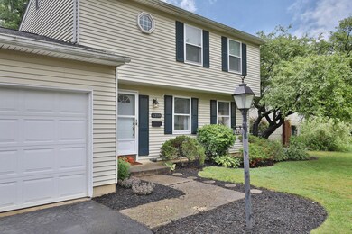 6398 Deer Ridge Ln, Columbus, OH 43229 - photo 2