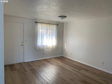 215 S 2nd St, Carlton, OR 97111 - photo 3