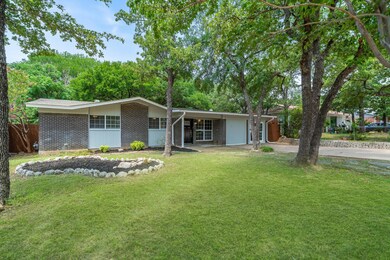 44 Somerset Terrace, Bedford, TX 76022 - photo 2