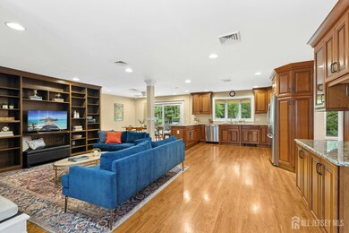 1184 Aaron Rd, North Brunswick, NJ 08902 - photo 4