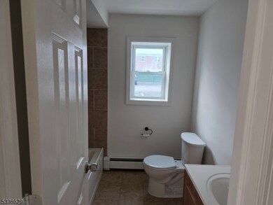 203 N Beverwyck Rd unit 1, Lake Hiawatha, NJ 07034 - photo 6