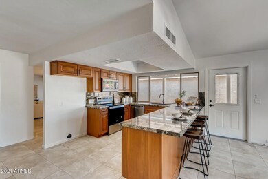 7135 N Via De Amigos Scottsdale AZ - Web