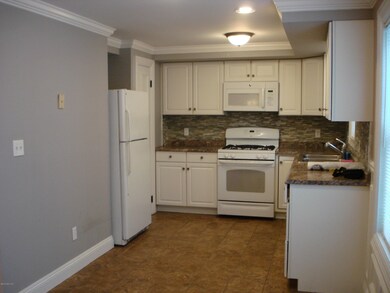 42 Valley Rd unit B, Cos Cob, CT 06807 - photo 5