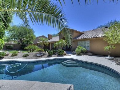 036_Pool-Patio