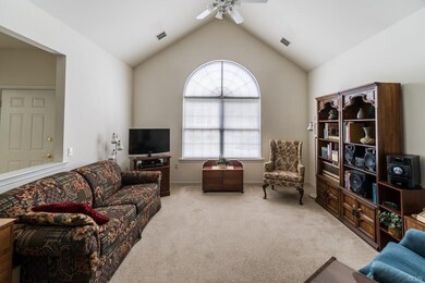 2607 Saddle Ln unit 12A, Macungie, PA 18062 - photo 3