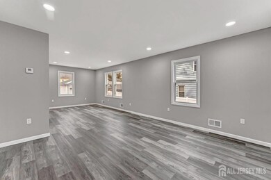 33 Christopher St, Carteret, NJ 07008 - photo 6