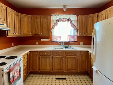 512 N 32nd St, Mattoon, IL 61938 - photo 7