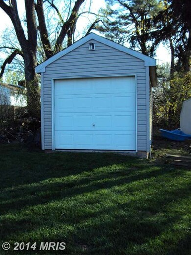 8337 Walter Martz Rd, Frederick, MD 21702 - photo 6