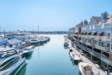 2nd photo for 59 Chandlers Wharf