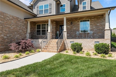 1096 Crestwell Dr, Burlington, NC 27215 - photo 2