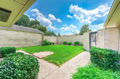 401 Towne Ct, Alvin, TX 77511 - photo 6