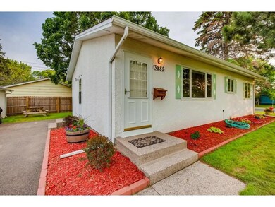 04 Exterior Front Entry