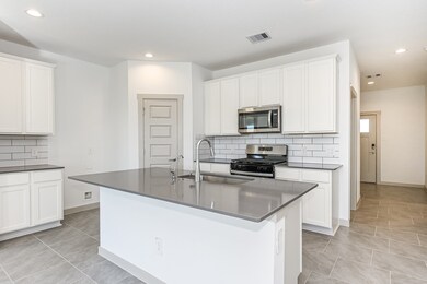 1034 Great Barracuda Ln, Alvin, TX 77511 - photo 7