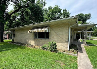 402 S Anna St, Stuttgart, AR 72160 - photo 3