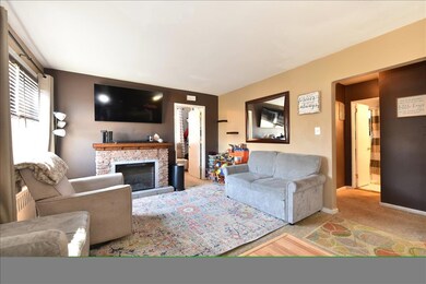 251-5 71st Rd unit 5, Bellerose, NY 11426 - photo 3