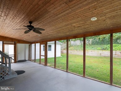 233 Chartley Dr, Reisterstown, MD 21136 - photo 6