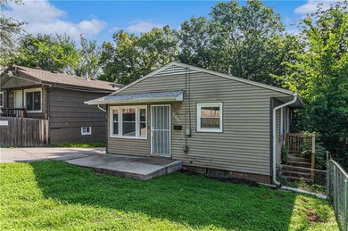 5907 Jackson Ave, Kansas City, MO 64130 - photo 3