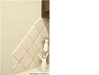 TEXTURED WALLS THROUGHOUT THE HOUSE AND BEAUTIFUL 