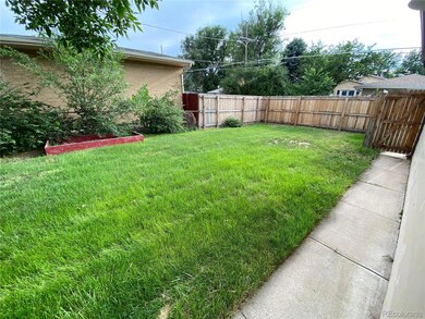 2245 Iola St, Aurora, CO 80010 - photo 4