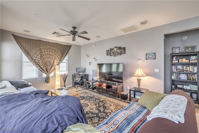 Living room with a ceiling fan