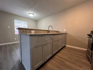 4503 Werner St unit 16, Houston, TX 77022 - photo 5