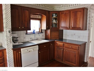 Smart kitchen offers ample cabinet and countertop 