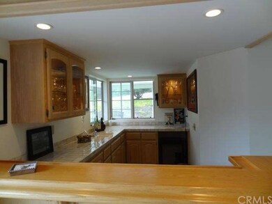 Serving bar at the edge of the Family room