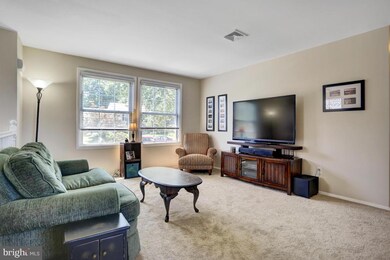 4854 Springtop Dr, Harrisburg, PA 17111 - photo 5