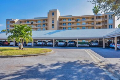 3740 Pinebrook Cir unit 604, Bradenton, FL 34209 - photo 4