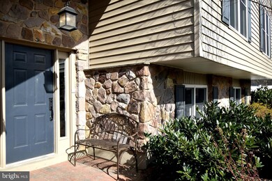 7 Westwood Ct, Newtown, PA 18940 - photo 2