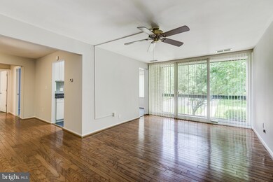 8729 Hayshed Ln unit 24, Columbia, MD 21045 - photo 3