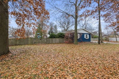 204 W Oak St, Mahomet, IL 61853 - photo 3