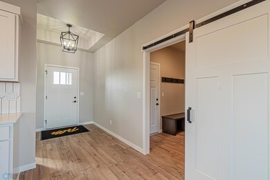 5868 Ellis Dr W, West Fargo, ND 58078 - photo 5