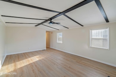 817 Vanessa Way, Heiskell, TN 37754 - photo 6