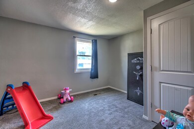 1227 Occidental Ave, Burley, ID 83318 - photo 6
